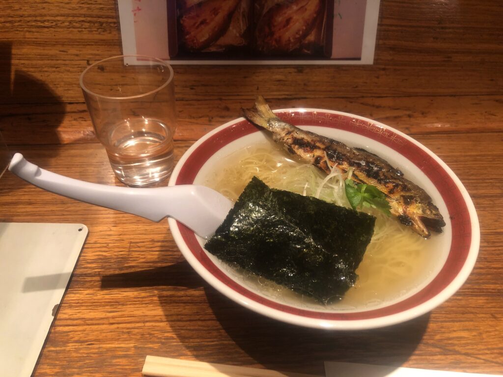 鮎ラーメンの鮎ゴトラーメン